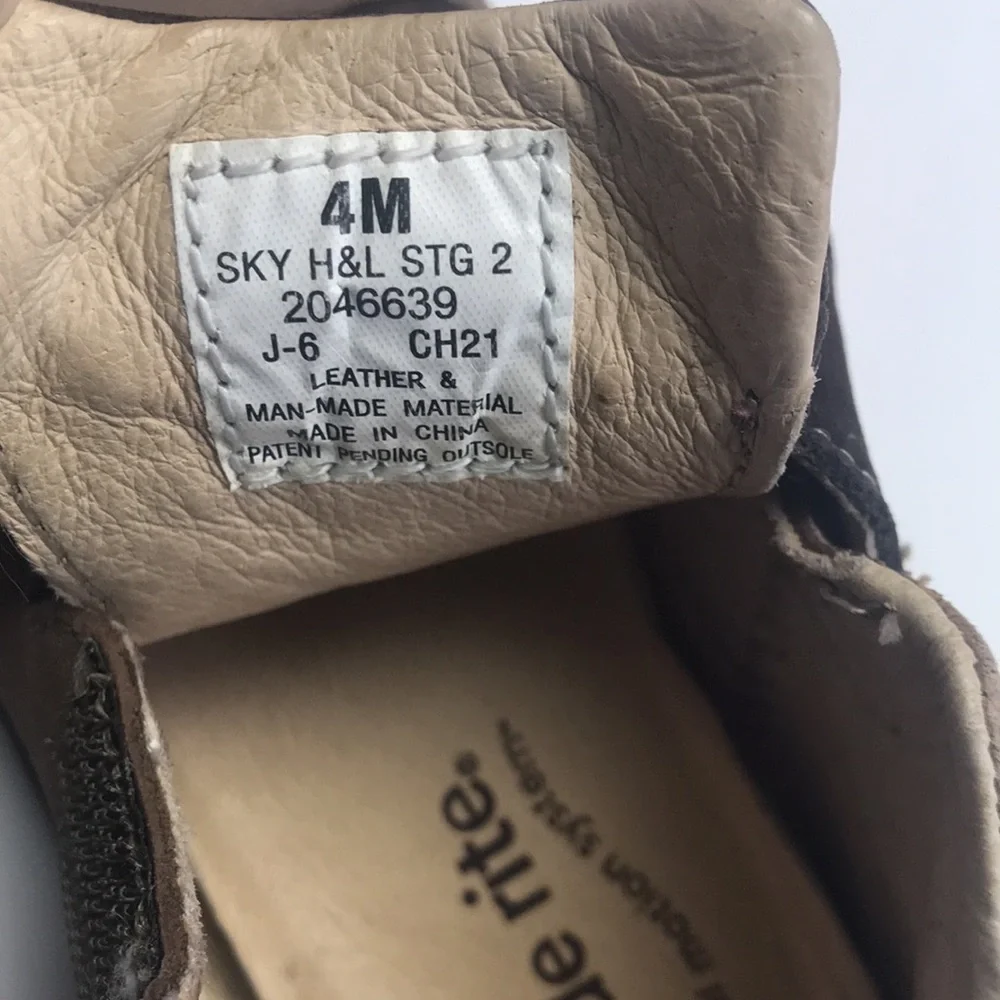 See Kai Run/Stride Rite Shoes (size 4)